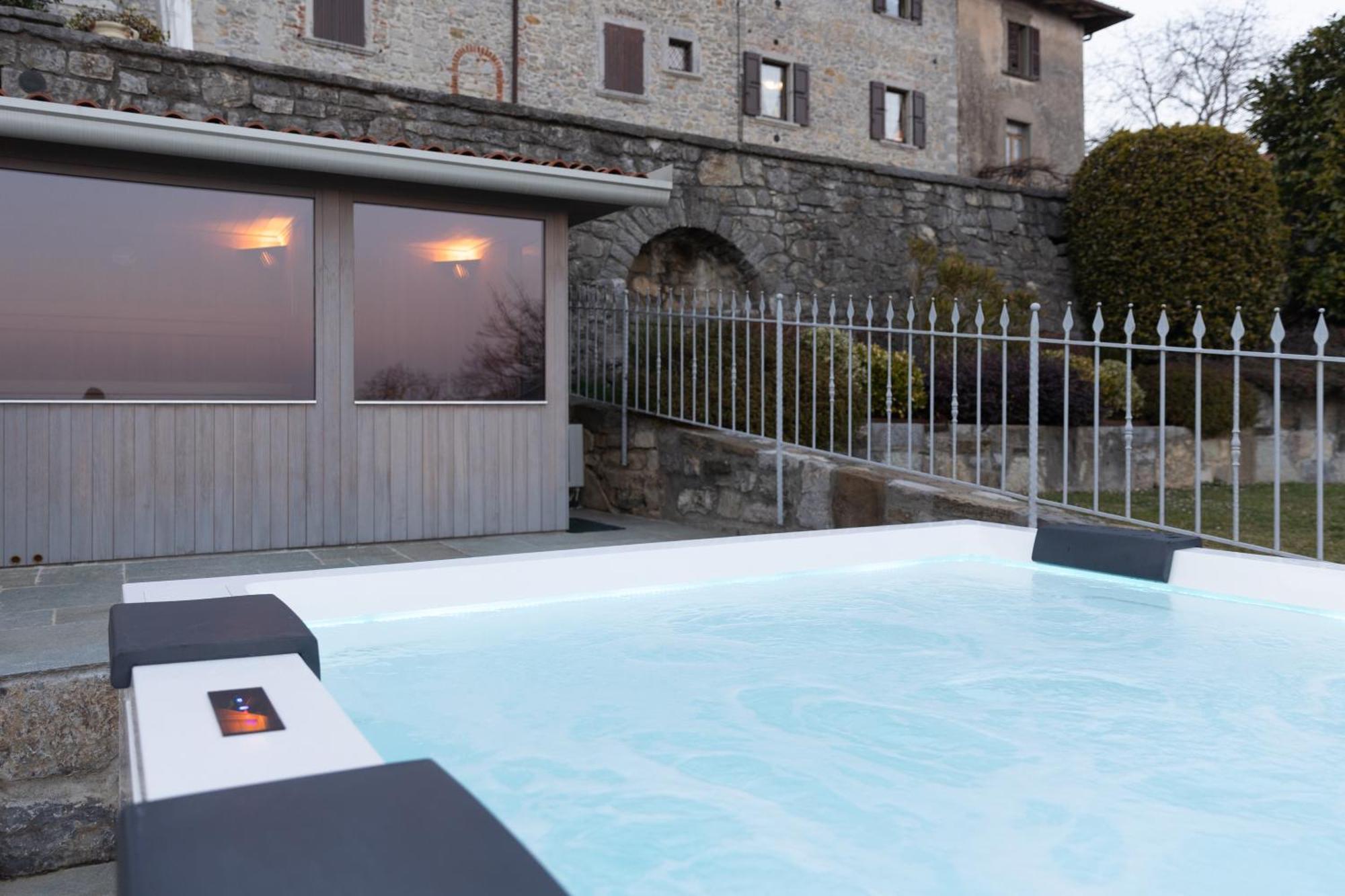 Roncola Ca' Baetti L'Antico Borgo Bed & Breakfast エクステリア 写真
