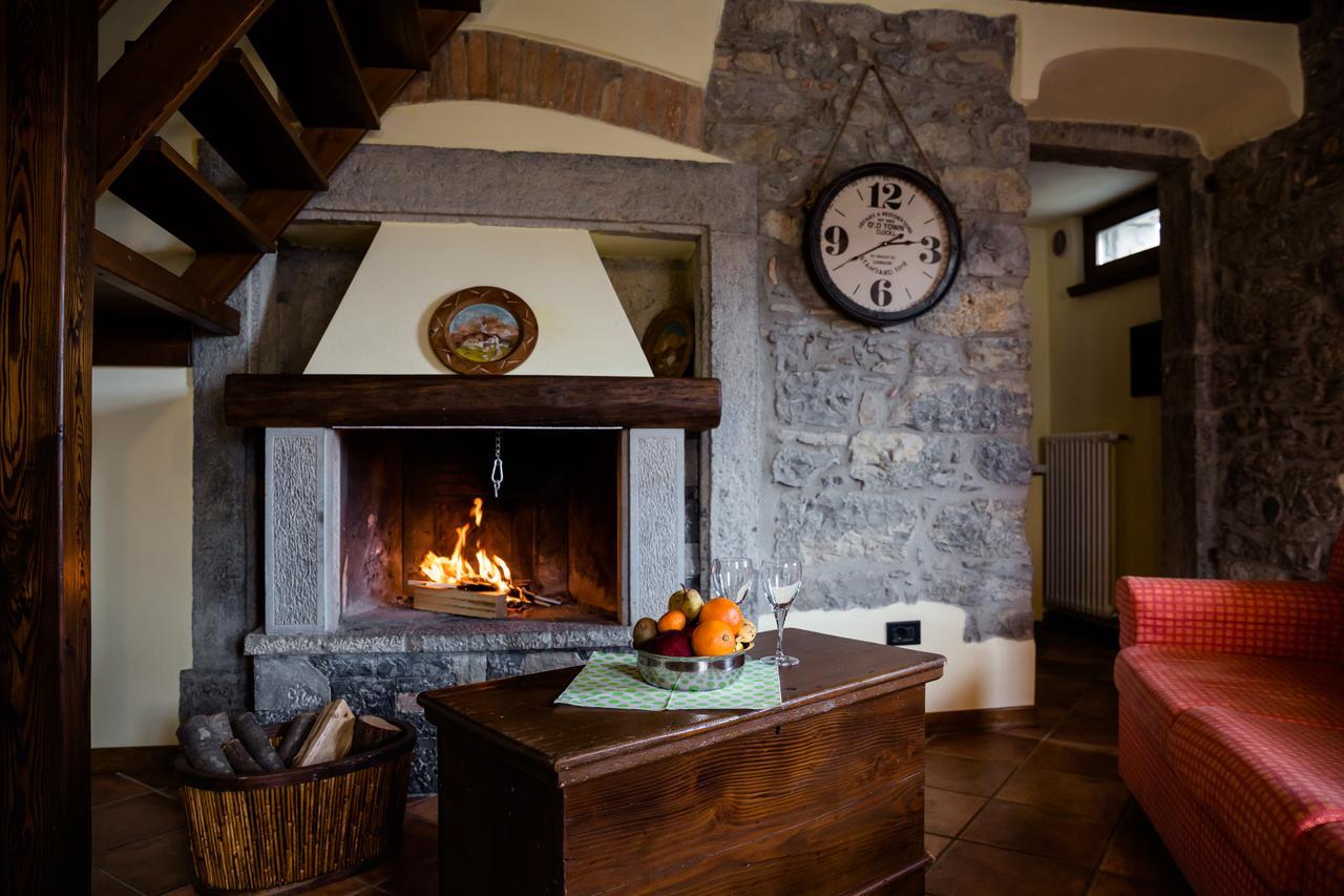 Roncola Ca' Baetti L'Antico Borgo Bed & Breakfast エクステリア 写真
