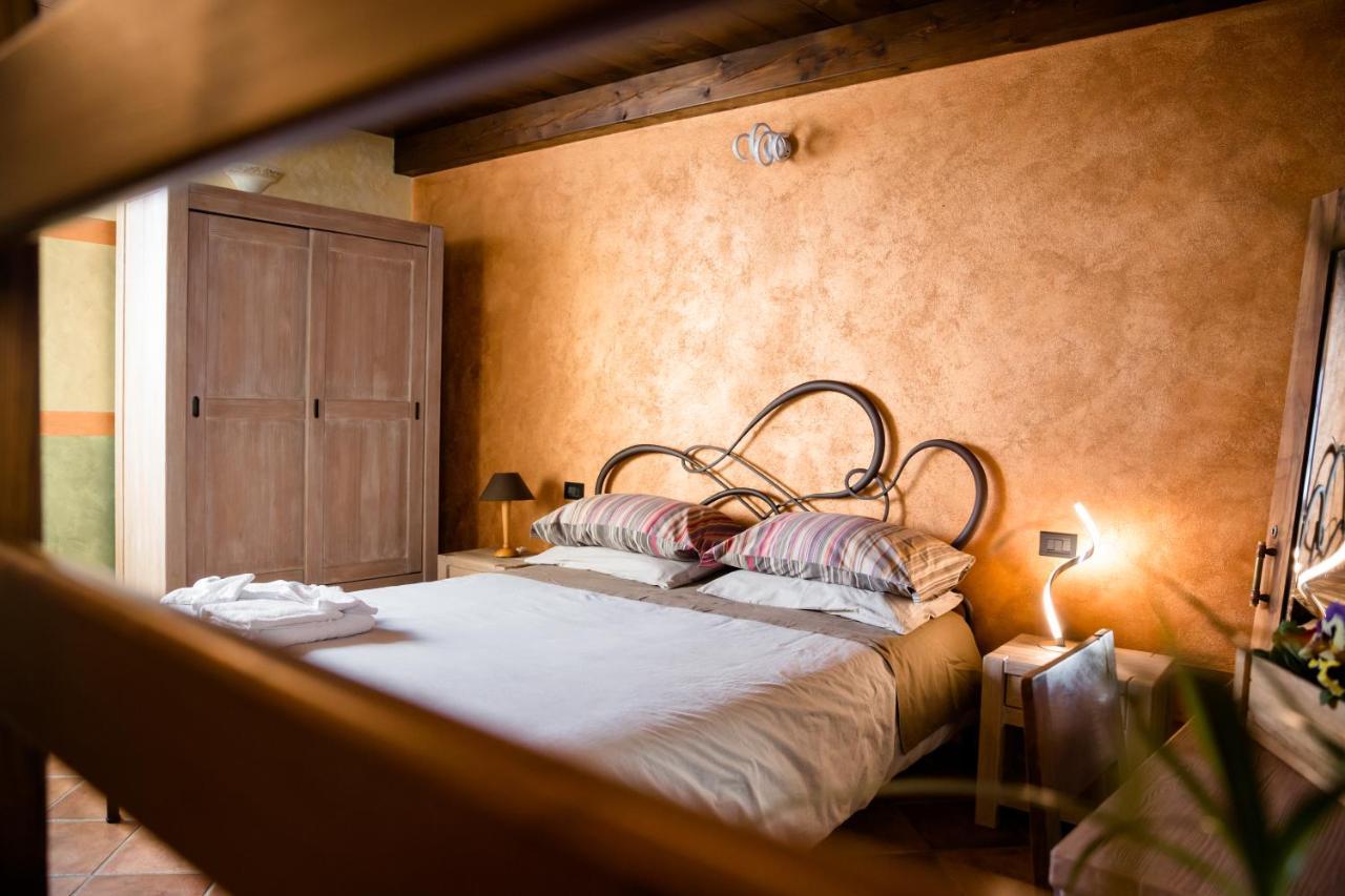 Roncola Ca' Baetti L'Antico Borgo Bed & Breakfast エクステリア 写真