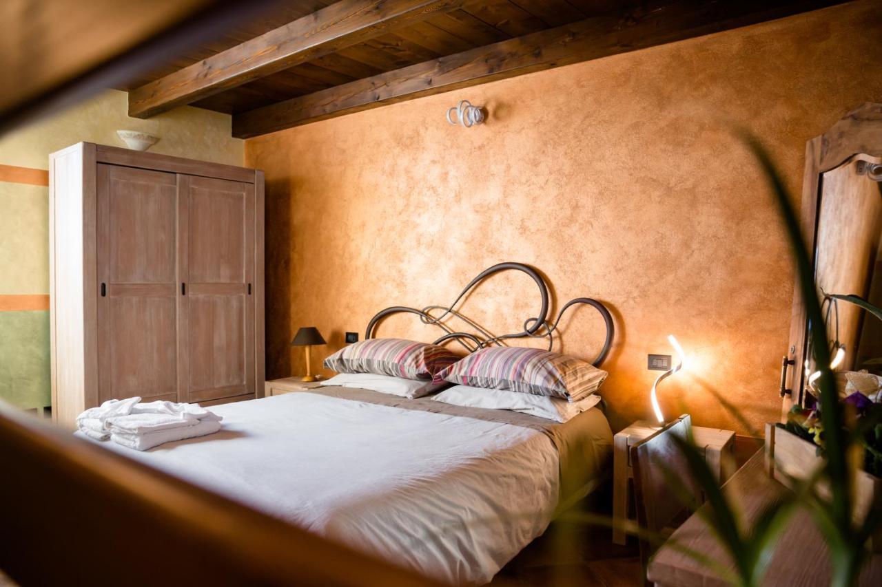 Roncola Ca' Baetti L'Antico Borgo Bed & Breakfast エクステリア 写真